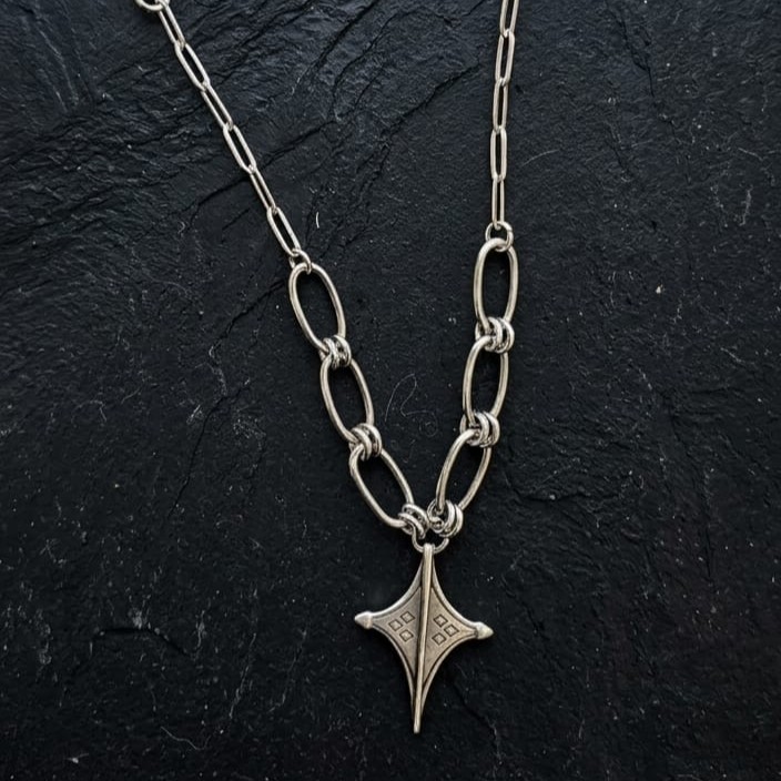 astra link necklace